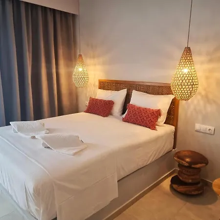 Aparthotel Artemis Makrýgialos